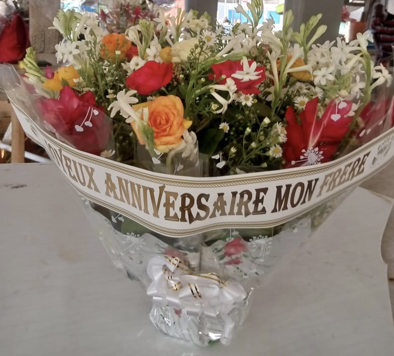 Bouquet _ 010 - Joyeux anniversaire mon frère