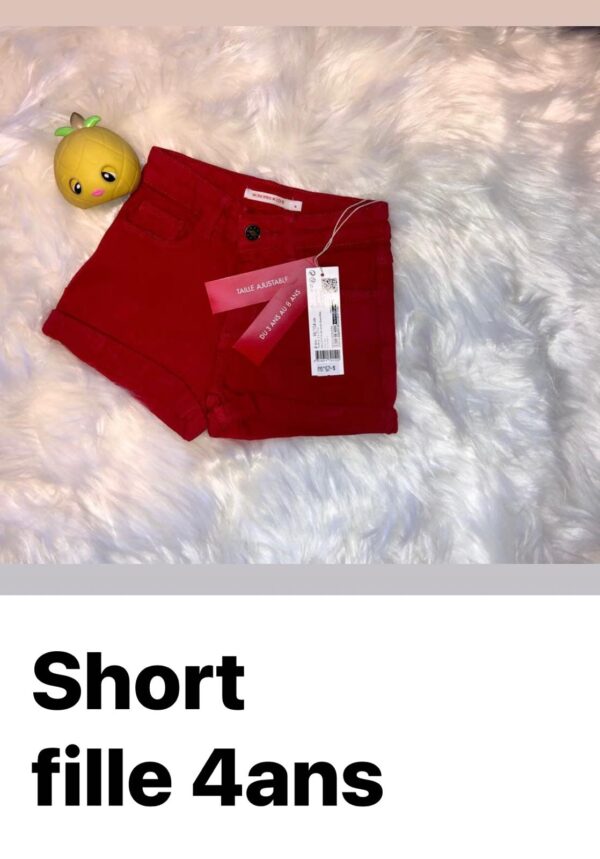 Short fille 4 ans